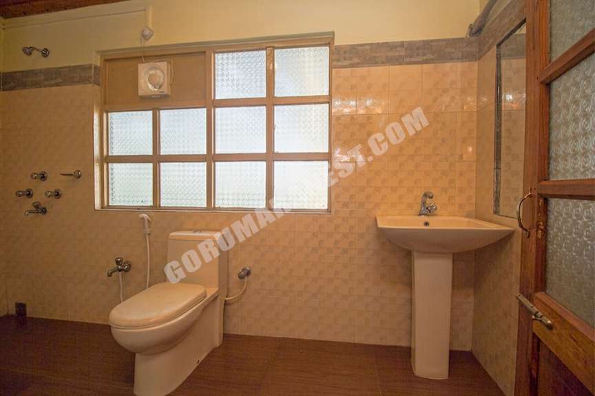 Rest-Room-02